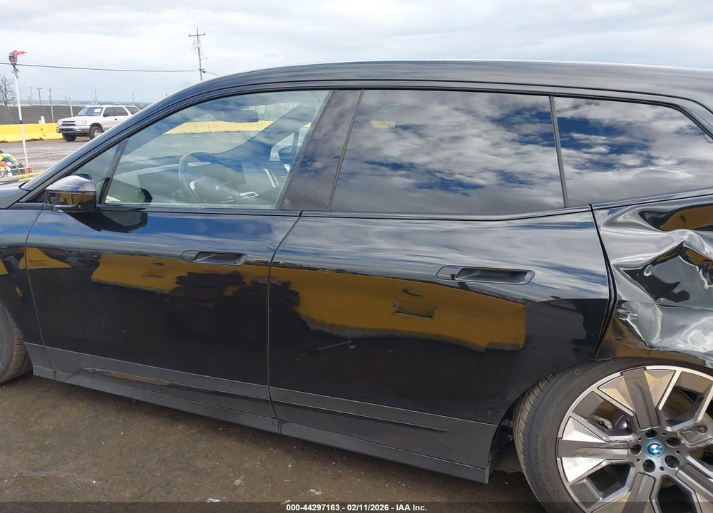 2025 BMW IX XDRIVE50 VIN: WB523CF02SCT31149