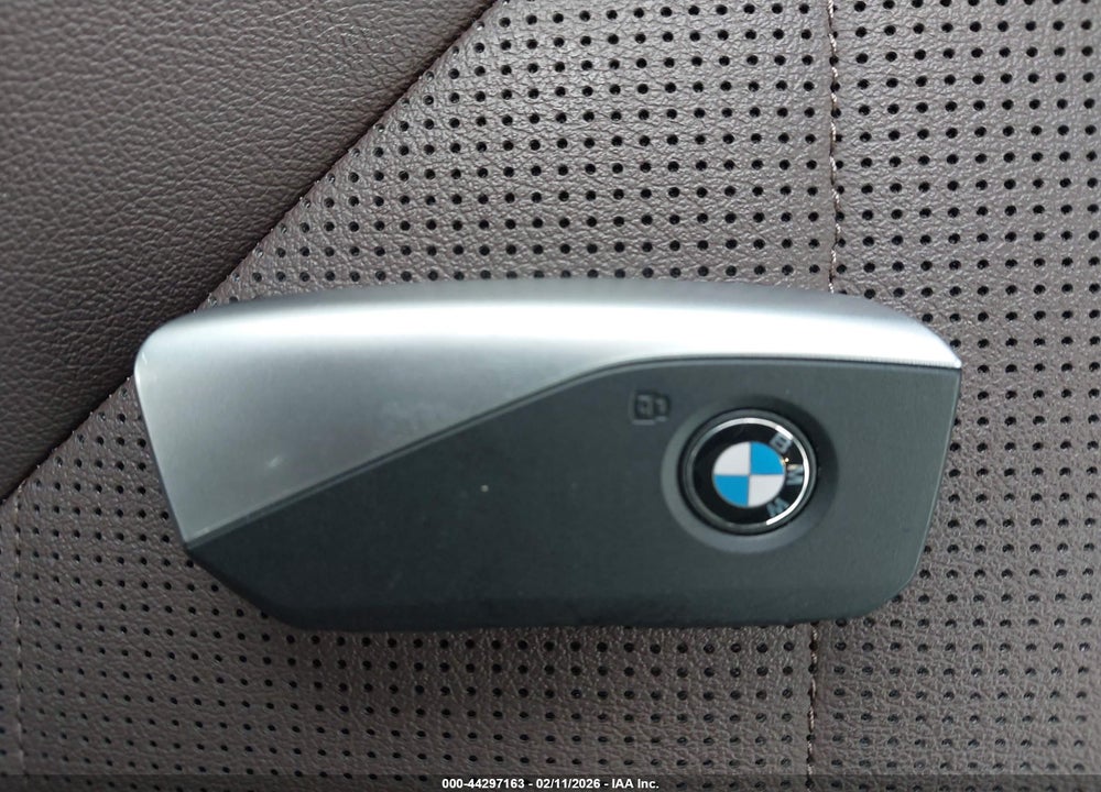 2025 BMW IX XDRIVE50 VIN: WB523CF02SCT31149