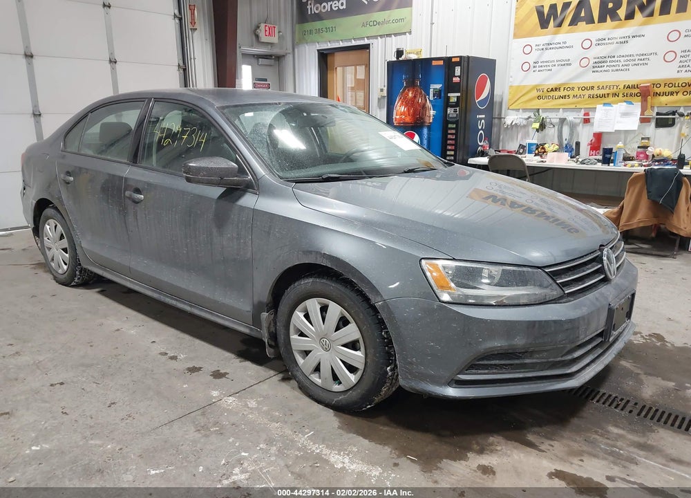 2015 VOLKSWAGEN JETTA 2.0L S VIN: 3VW2K7AJ2FM335489