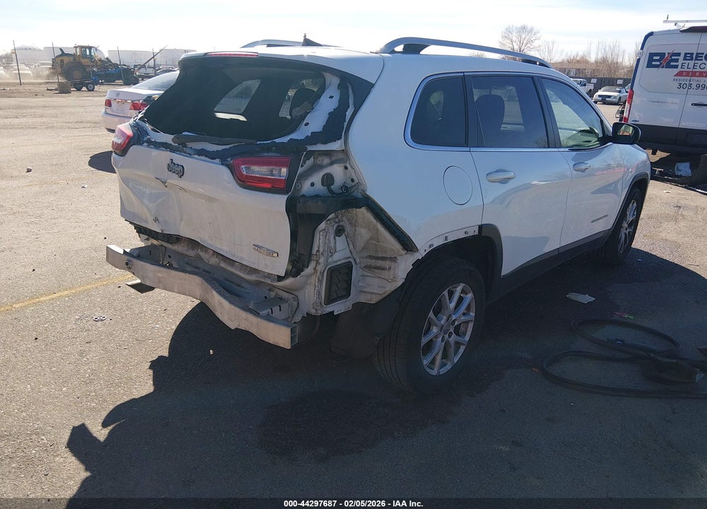 2016 JEEP CHEROKEE VIN: 1C4PJLCB0GW377025