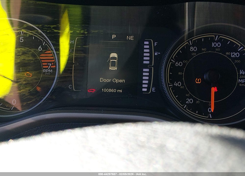 2016 JEEP CHEROKEE VIN: 1C4PJLCB0GW377025