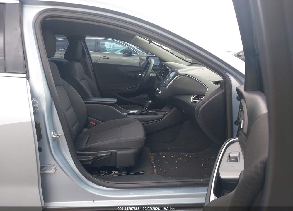 2018 CHEVROLET MALIBU LT VIN: 1G1ZD5ST6JF231444