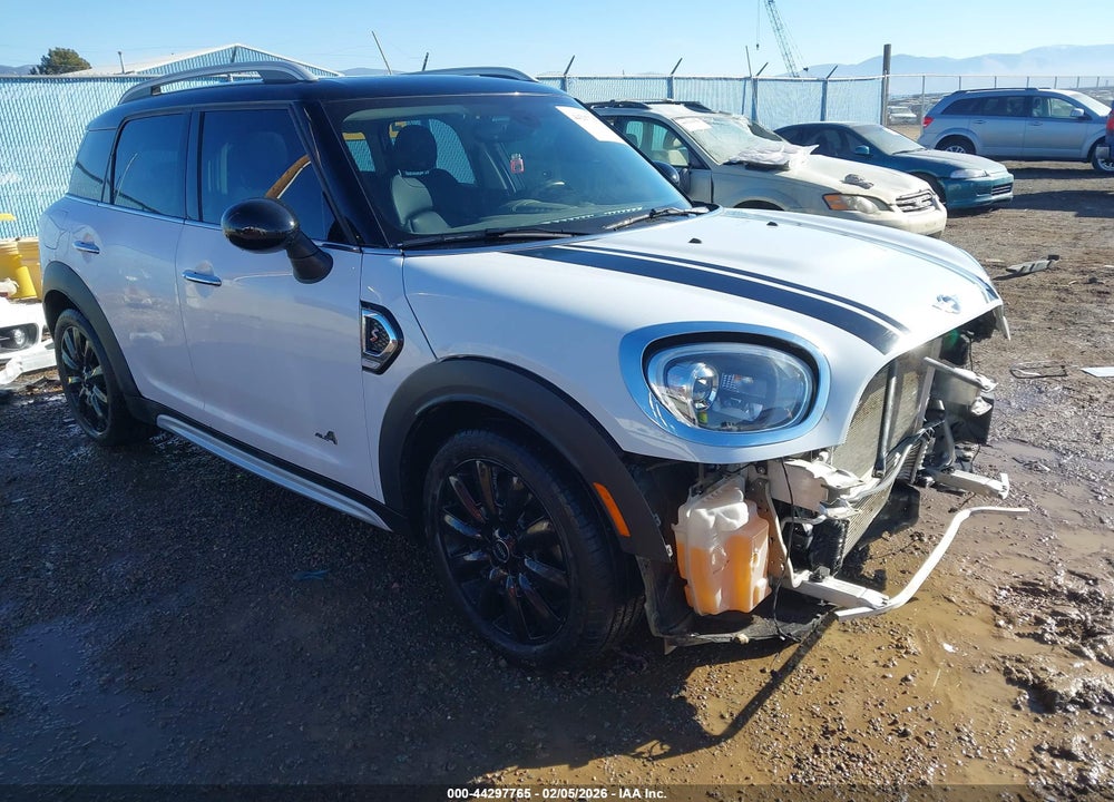 2018 MINI COUNTRYMAN COOPER S VIN: WMZYT5C39J3E62251