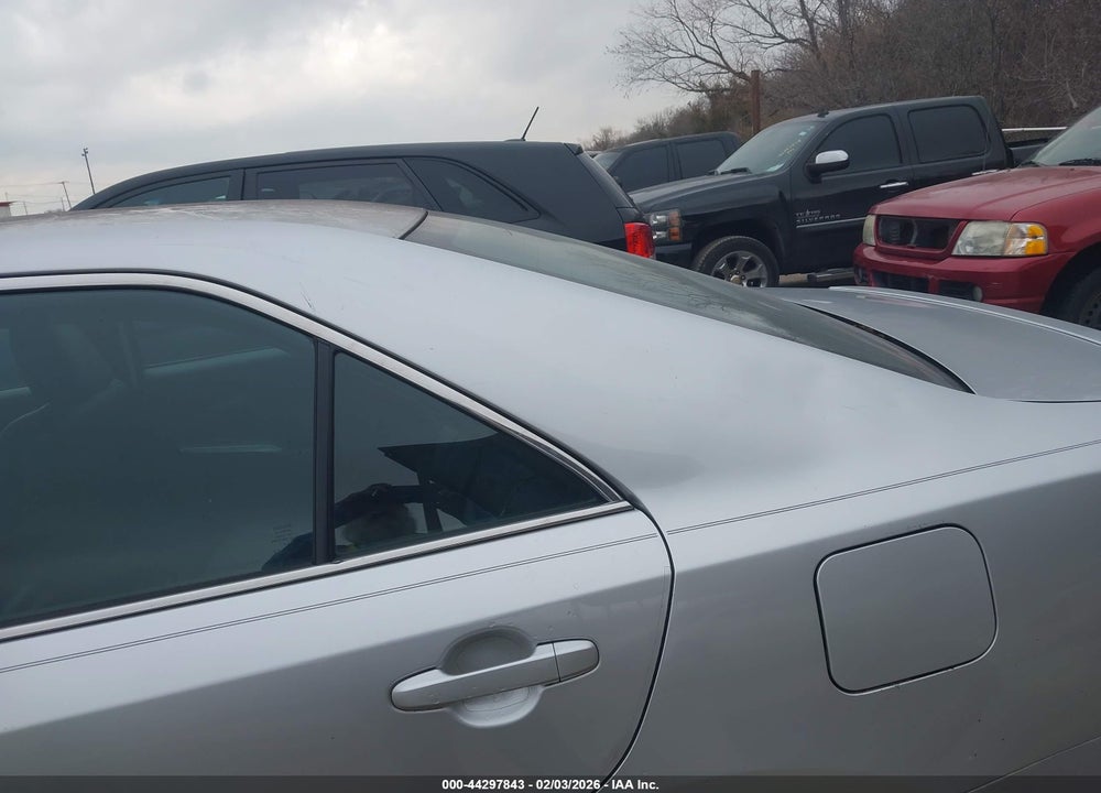2014 TOYOTA CAMRY SE VIN: 4T1BF1FK3EU412110