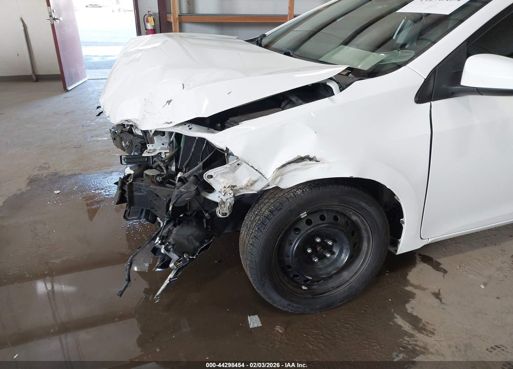 2019 TOYOTA COROLLA LE VIN: 2T1BURHE8KC210064