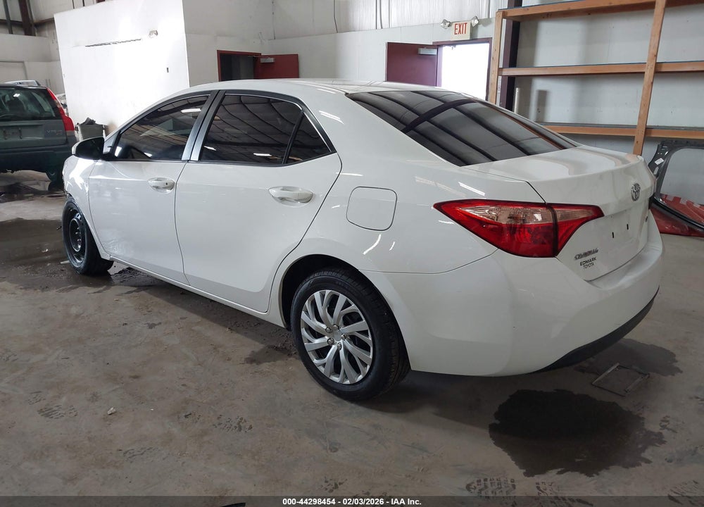 2019 TOYOTA COROLLA LE VIN: 2T1BURHE8KC210064