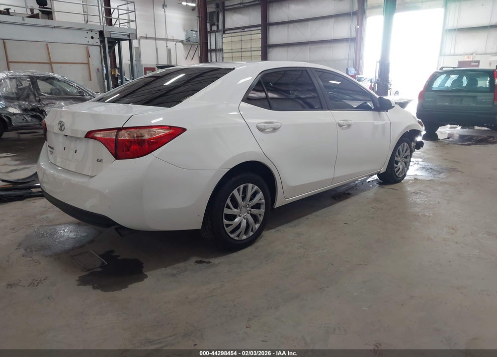2019 TOYOTA COROLLA LE VIN: 2T1BURHE8KC210064