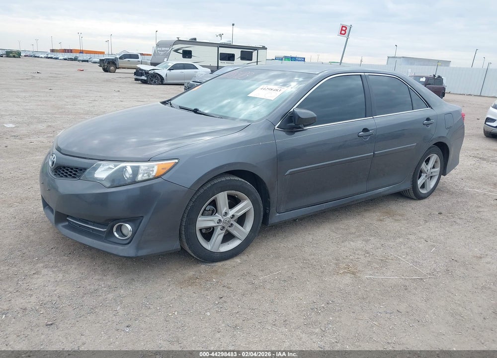 2012 TOYOTA CAMRY SE VIN: 4T1BF1FK2CU075359