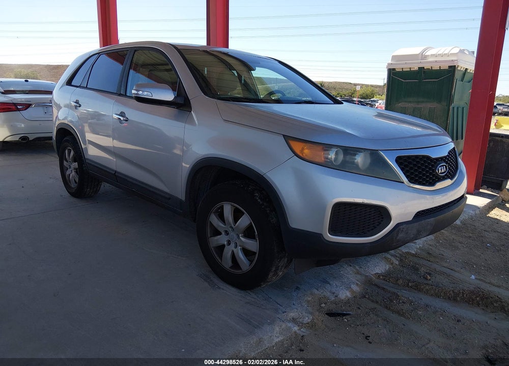 2011 KIA SORENTO LX VIN: 5XYKT3A10BG068675