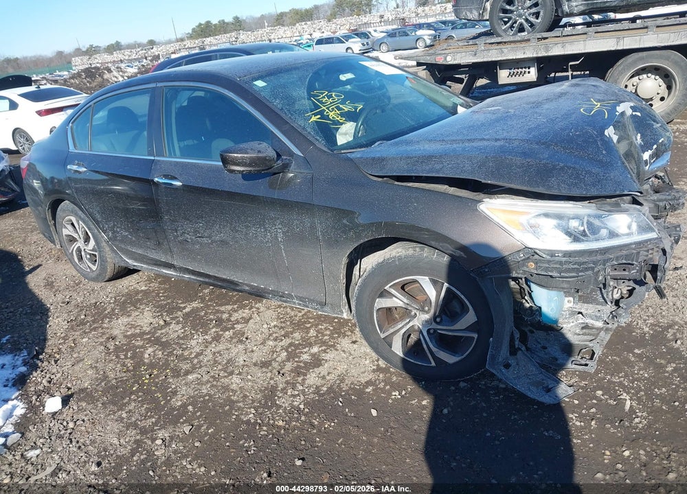 2017 HONDA ACCORD LX VIN: 1HGCR2F33HA108040