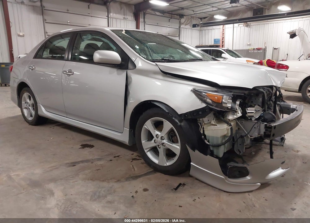 2011 TOYOTA COROLLA BA VIN: 2T1BU4EE8BC621889