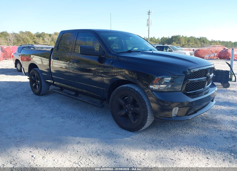 2019 RAM 1500 CLASSIC EXPRESS  4X2 6'4 BOX VIN: 1C6RR6FG1KS589434