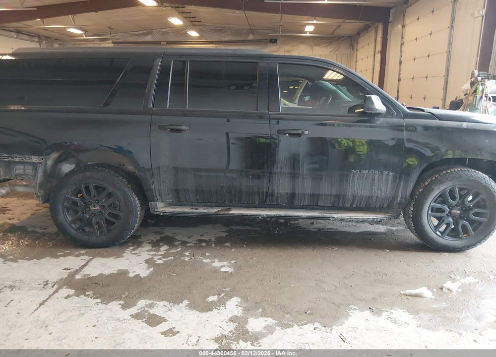 2017 GMC YUKON XL SLE VIN: 1GKS1FKC4HR346449