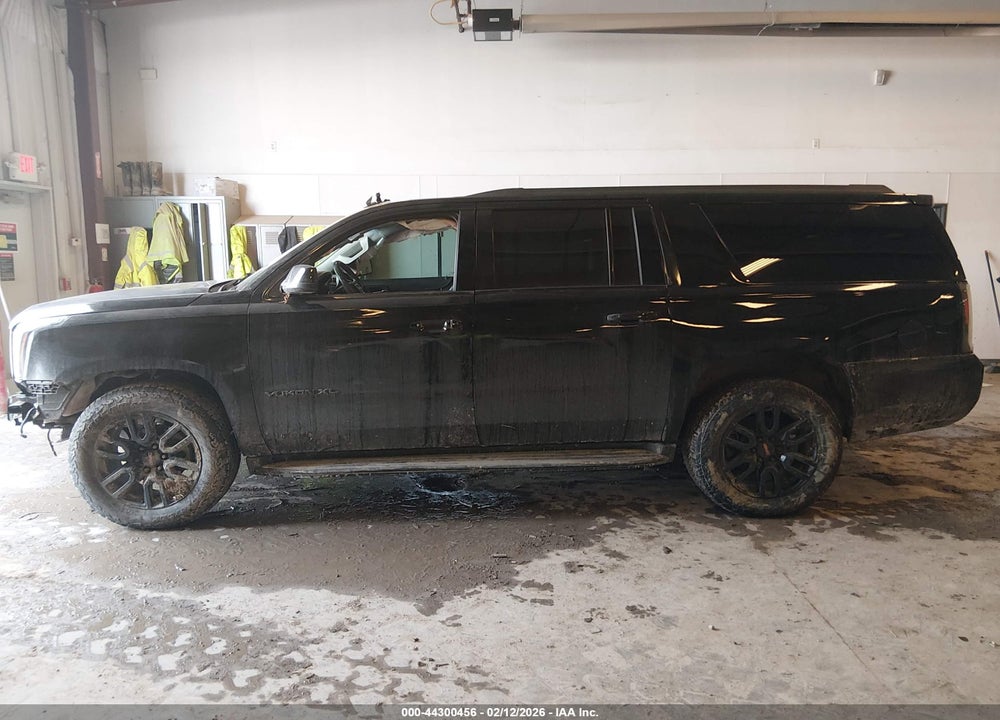 2017 GMC YUKON XL SLE VIN: 1GKS1FKC4HR346449