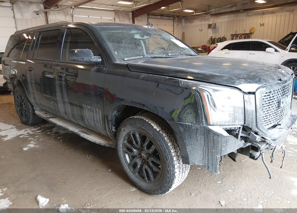 2017 GMC YUKON XL SLE VIN: 1GKS1FKC4HR346449