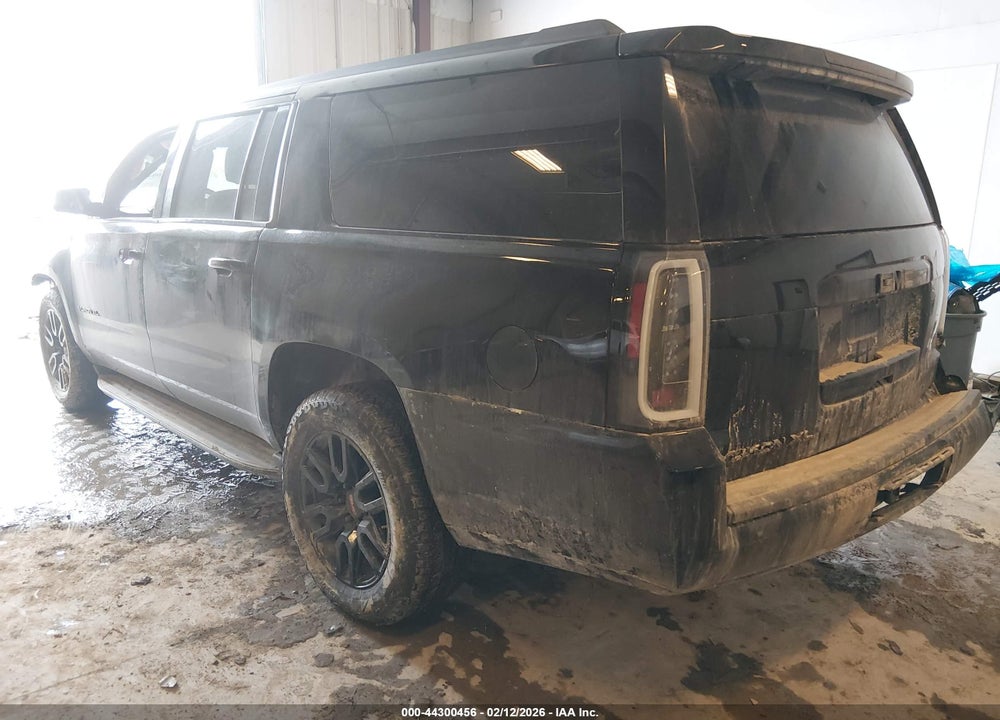 2017 GMC YUKON XL SLE VIN: 1GKS1FKC4HR346449