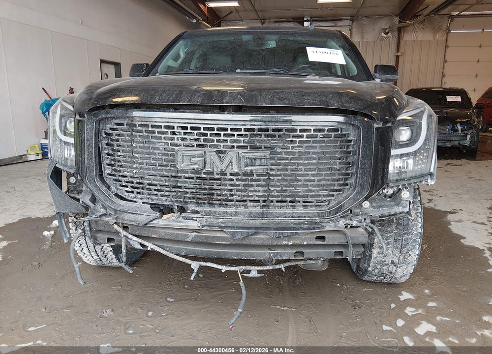 2017 GMC YUKON XL SLE VIN: 1GKS1FKC4HR346449