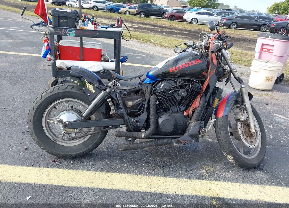 1993 HONDA VT1100 C VIN: 1HFSC1811PA702602