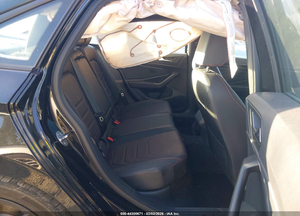 2024 VOLKSWAGEN JETTA GLI 2.0T AUTOBAHN VIN: 3VW1T7BU6RM099466