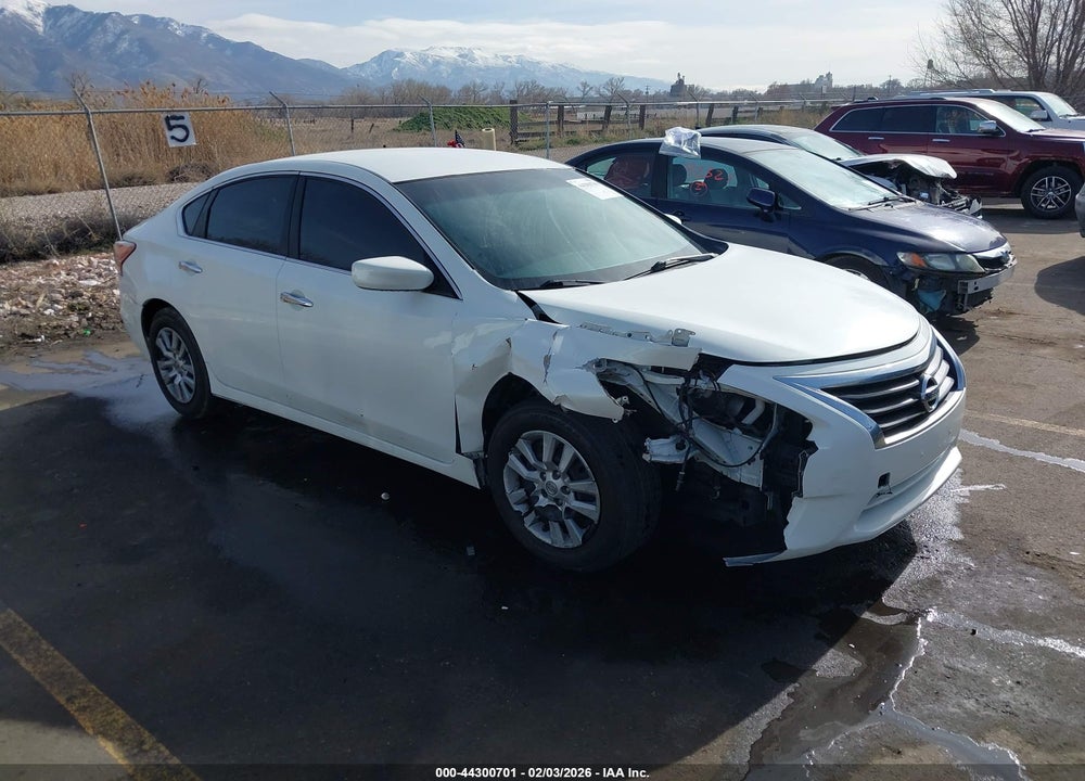 2014 NISSAN ALTIMA 2.5 S VIN: 1N4AL3AP8EN261224