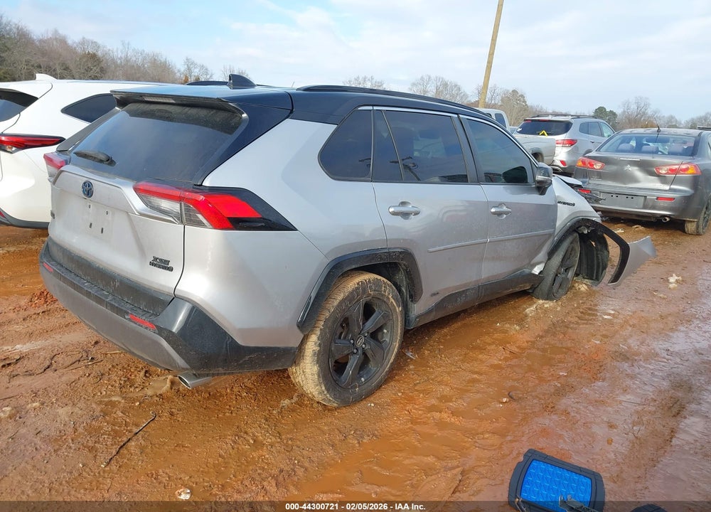2019 TOYOTA RAV4 HYBRID XSE VIN: JTMEWRFV0KJ022847