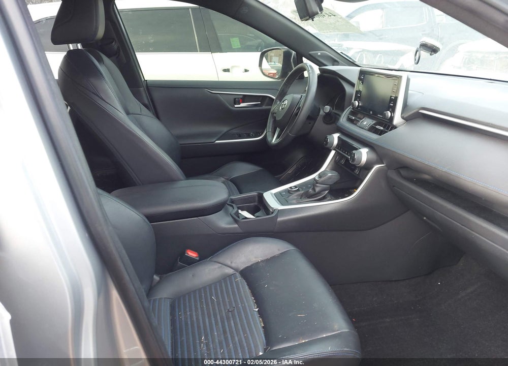 2019 TOYOTA RAV4 HYBRID XSE VIN: JTMEWRFV0KJ022847