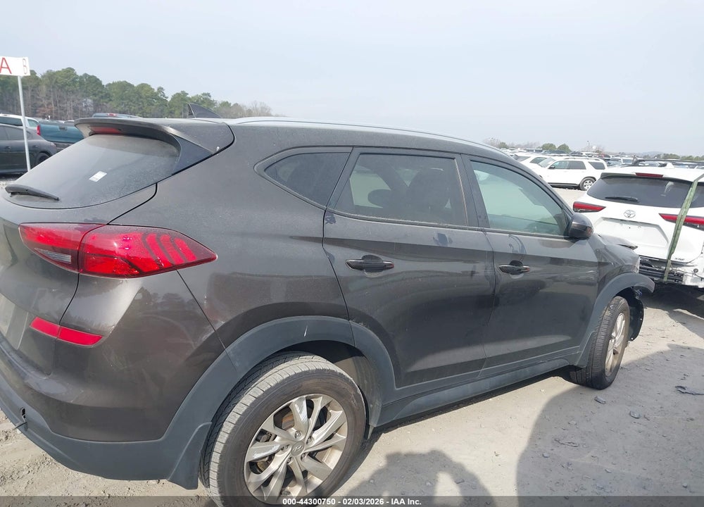 2019 HYUNDAI TUCSON VALUE VIN: KM8J33A49KU843409