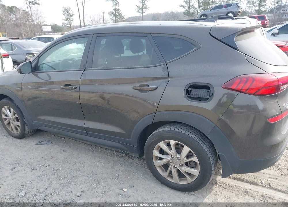 2019 HYUNDAI TUCSON VALUE VIN: KM8J33A49KU843409
