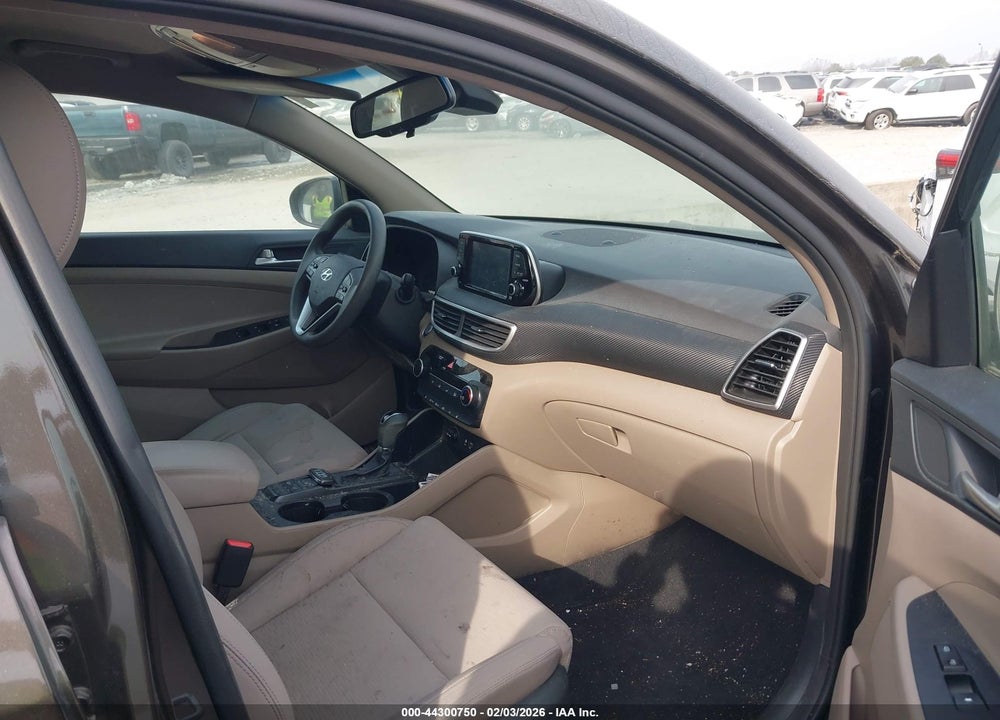2019 HYUNDAI TUCSON VALUE VIN: KM8J33A49KU843409