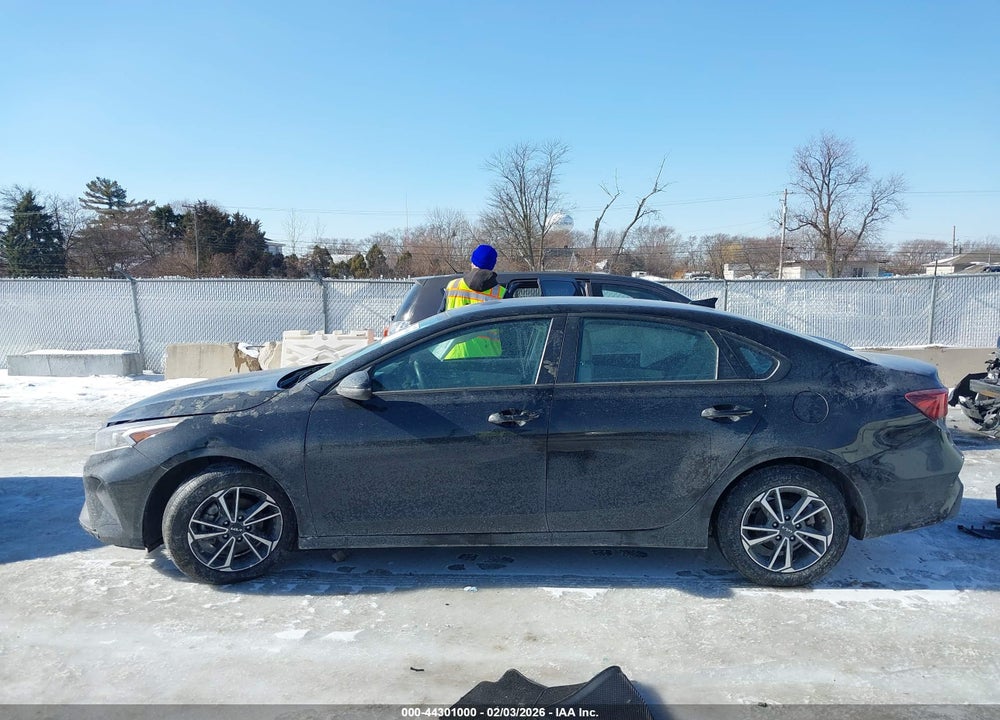 2023 KIA FORTE LXS VIN: 3KPF24AD1PE610097