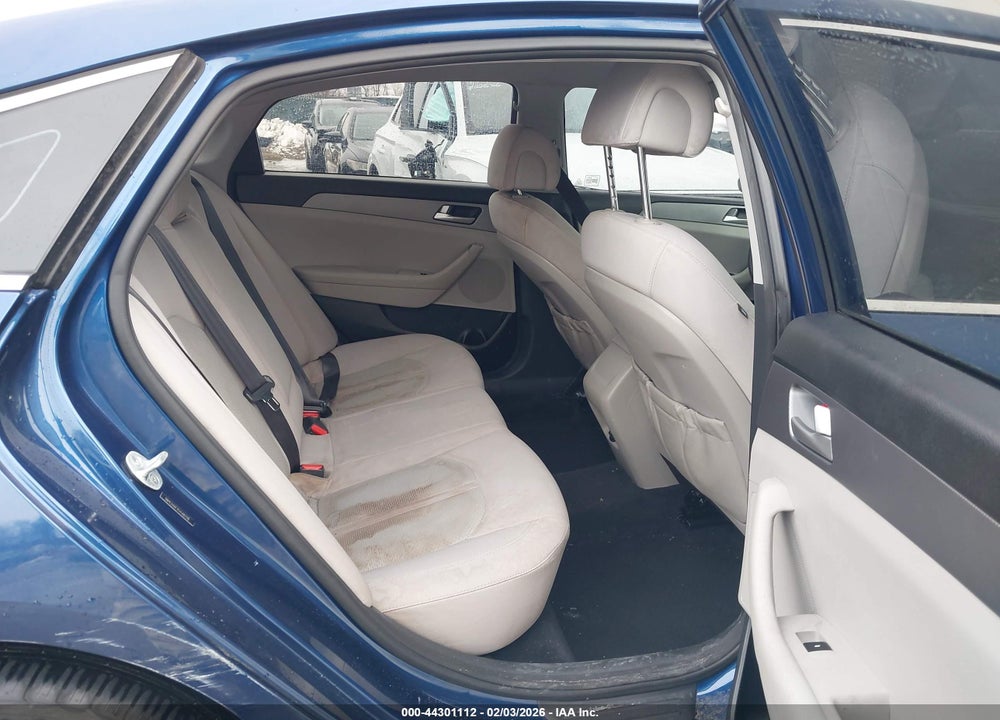 2015 HYUNDAI SONATA SE VIN: 5NPE24AF1FH148728