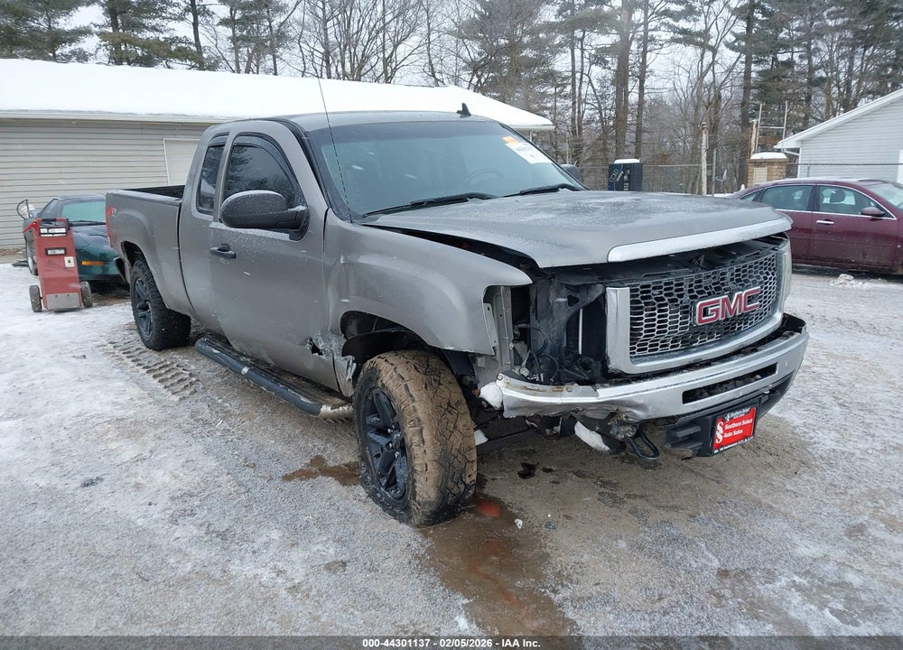 2013 GMC SIERRA 1500 SLE VIN: 1GTR2VE70DZ323163