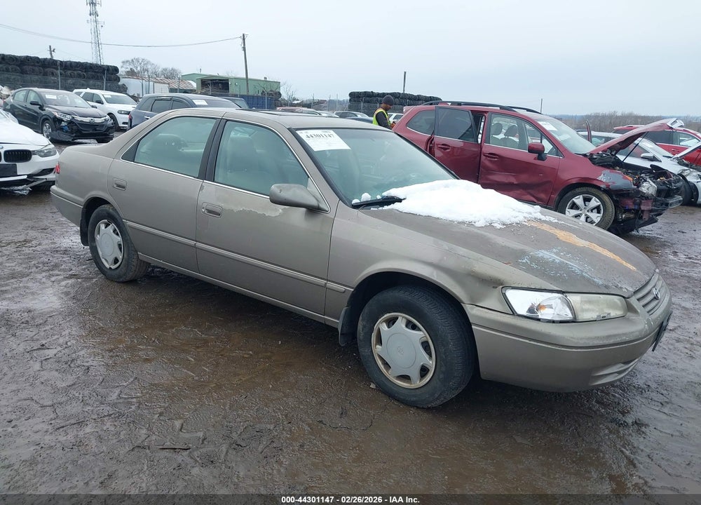 1999 TOYOTA CAMRY CE VIN: 4T1BG22K4XU600971
