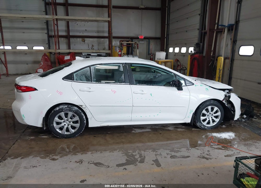 2022 TOYOTA COROLLA LE VIN: 5YFEPMAE5NP304618