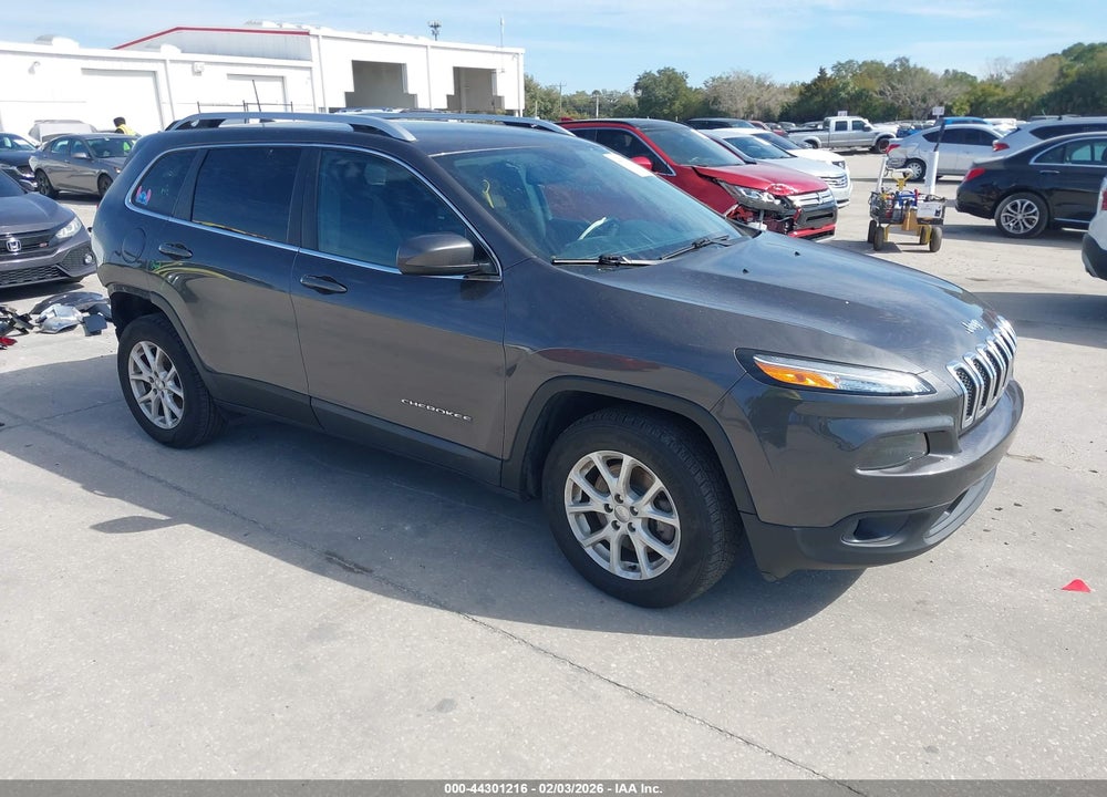 2017 JEEP CHEROKEE LATITUDE 4X4 VIN: 1C4PJMCS1HW655874