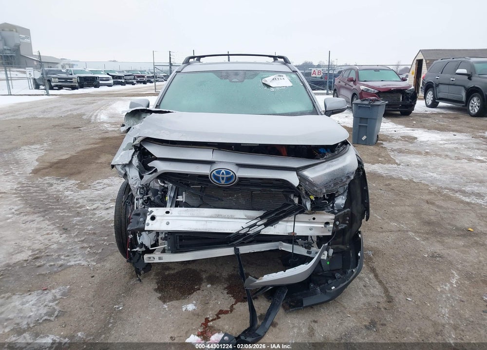 2024 TOYOTA RAV4 HYBRID XLE VIN: 4T3RWRFV1RU130052