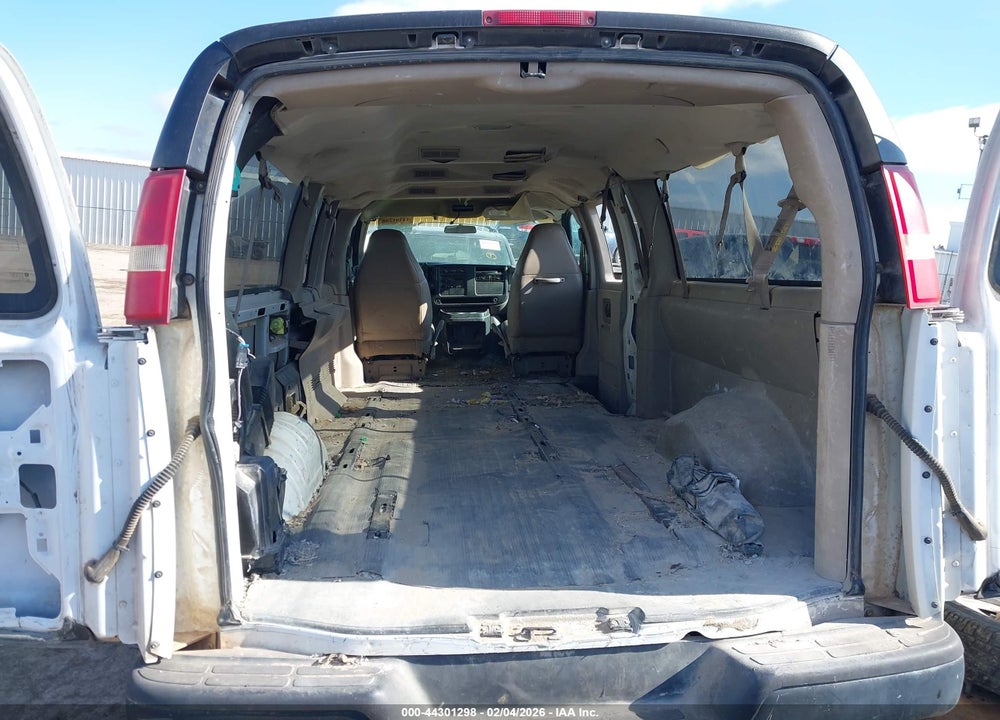 2003 CHEVROLET EXPRESS VIN: 1GAHG39U931196422