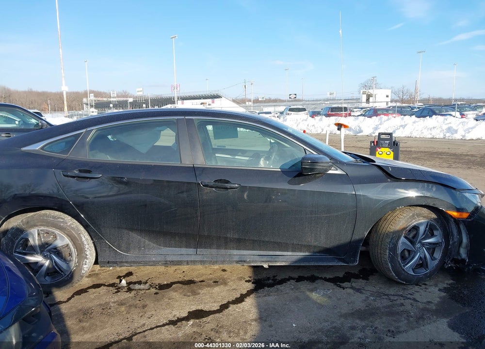 2019 HONDA CIVIC LX VIN: 2HGFC2F68KH504482
