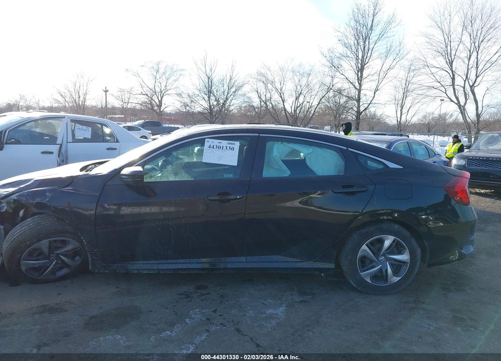2019 HONDA CIVIC LX VIN: 2HGFC2F68KH504482
