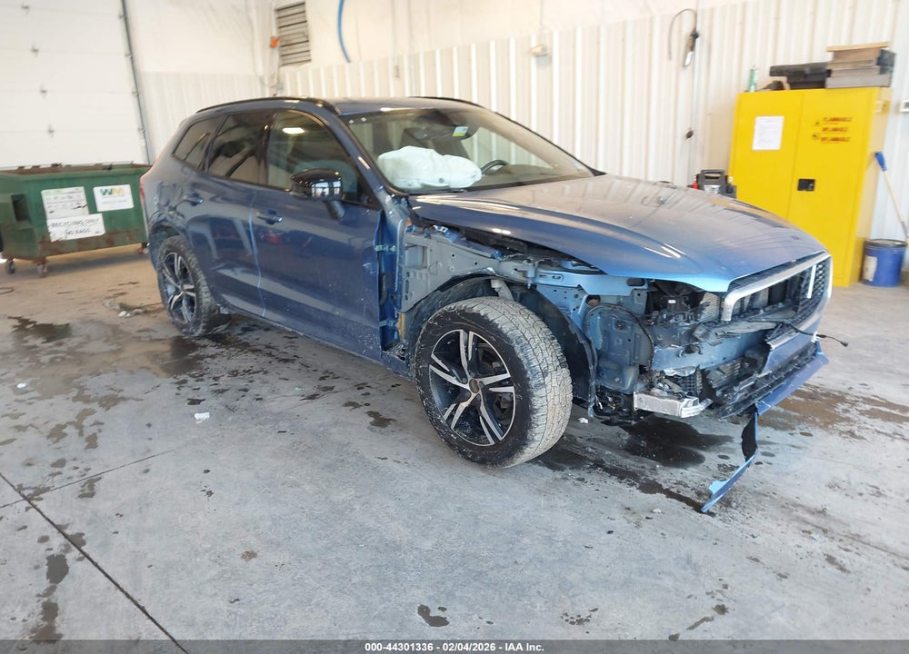 2020 VOLVO XC60 T5 R-DESIGN VIN: YV4102RMXL1575918