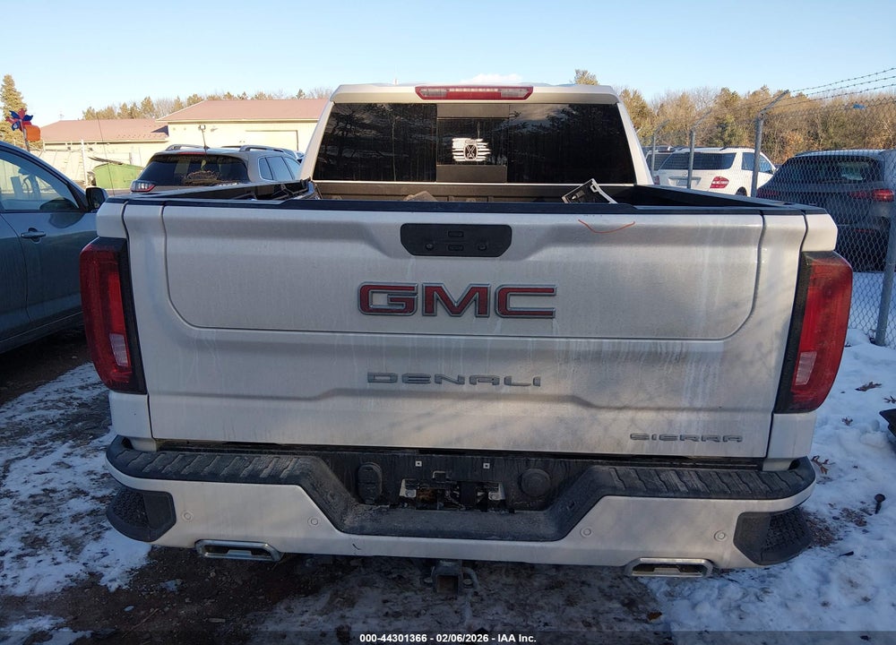 2020 GMC SIERRA 1500 4WD  SHORT BOX DENALI VIN: 3GTU9FET7LG220264