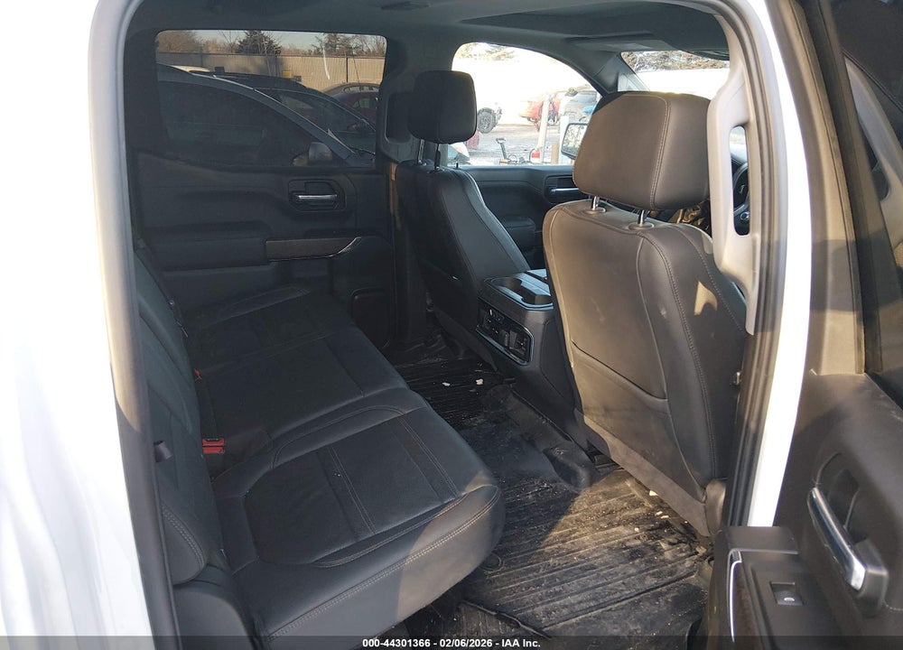 2020 GMC SIERRA 1500 4WD  SHORT BOX DENALI VIN: 3GTU9FET7LG220264