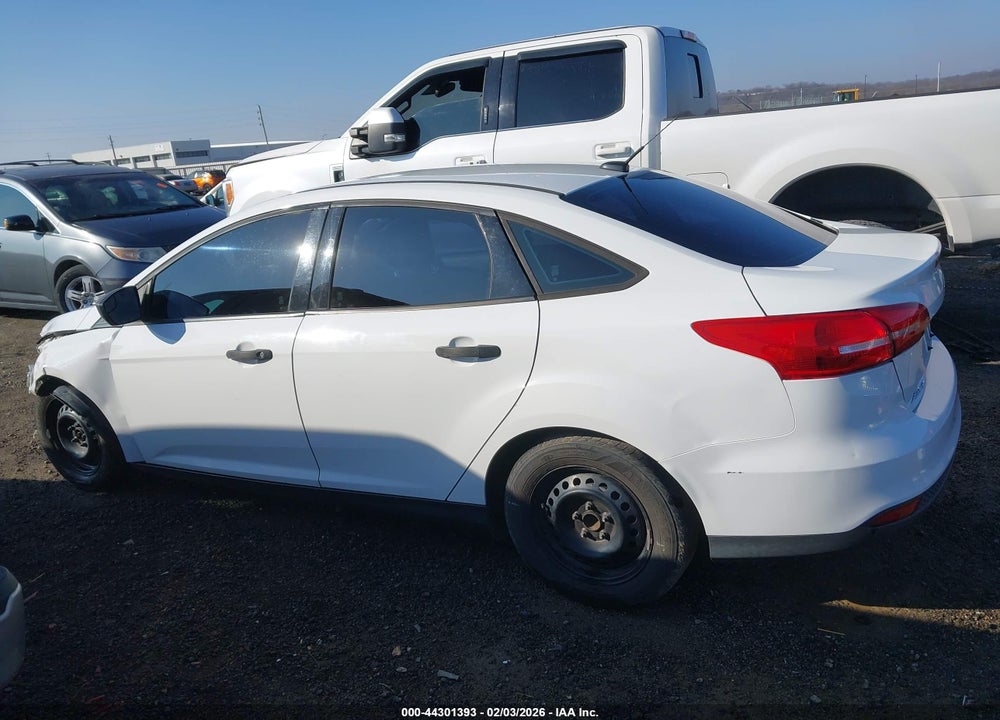 2015 FORD FOCUS S VIN: 1FADP3E29FL248138
