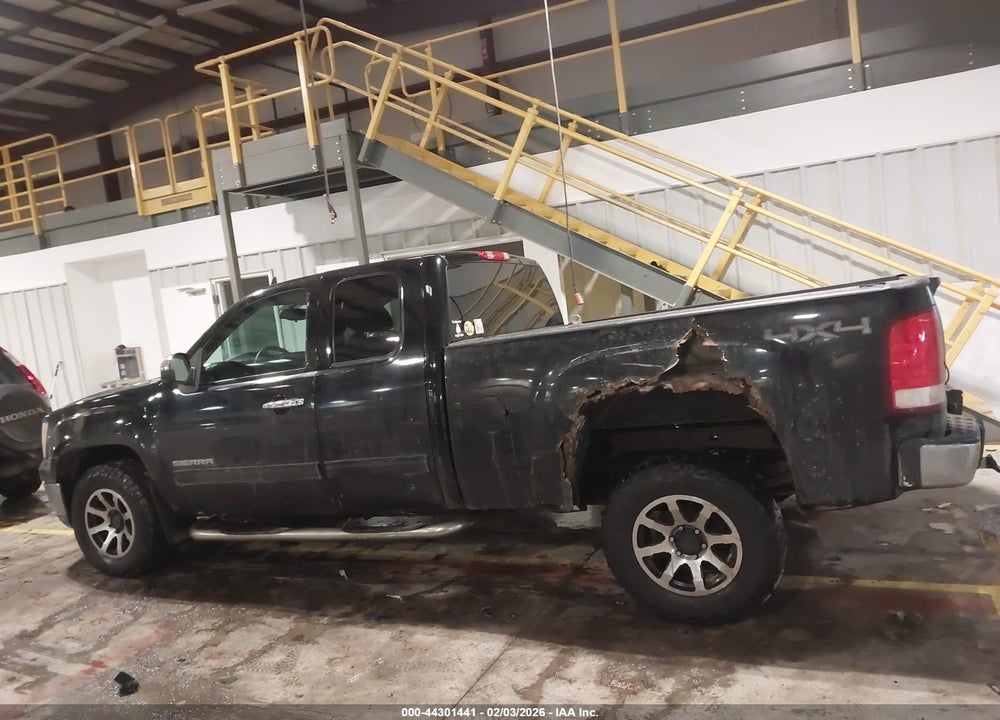 2011 GMC SIERRA 1500 SL VIN: 1GTR2UEA6BZ364884