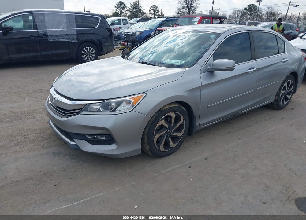 2017 HONDA ACCORD EX-L VIN: 1HGCR2F93HA109807