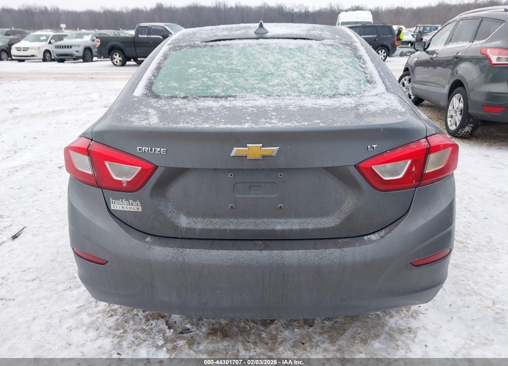 2018 CHEVROLET CRUZE LT AUTO VIN: 1G1BE5SM5J7205600
