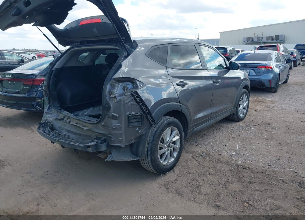 2020 HYUNDAI TUCSON SE VIN: KM8J23A45LU130415