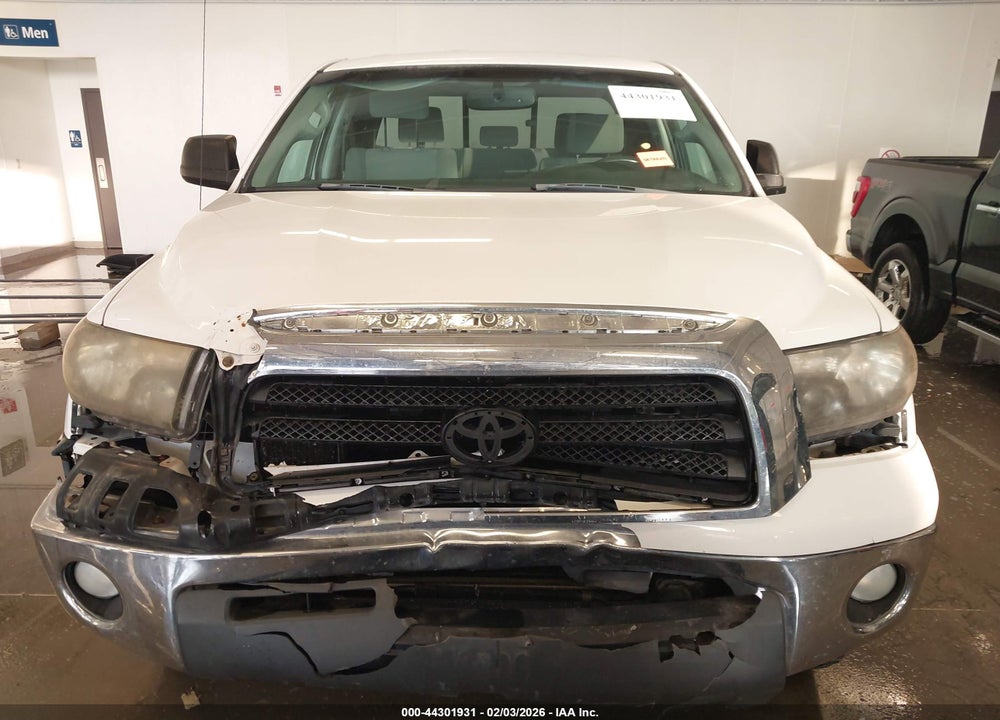 2008 TOYOTA TUNDRA SR5 5.7L V8 VIN: 5TFBV54138X071044