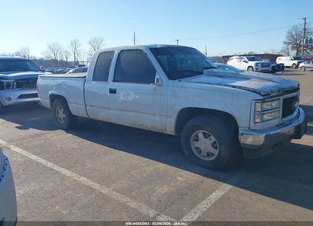 1998 CHEVROLET C1500 FLEETSIDE VIN: 2GCEC19R5W1215584