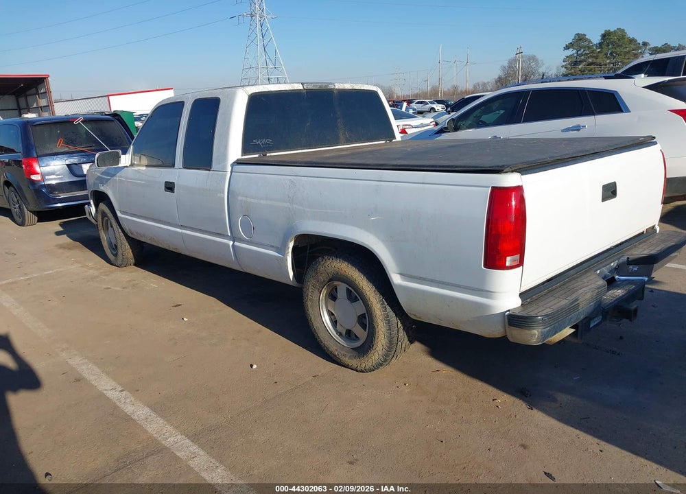 1998 CHEVROLET C1500 FLEETSIDE VIN: 2GCEC19R5W1215584